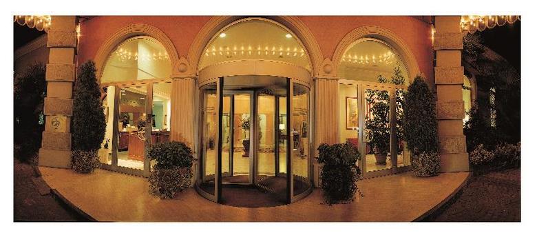 Hotel De La Paix