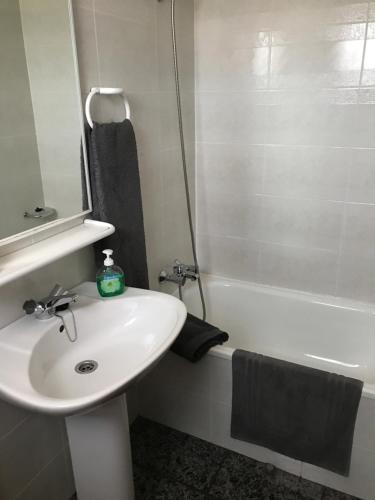 Hostal El Viol�