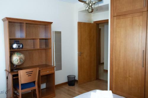Vizinha?s Mommy?s Apartment