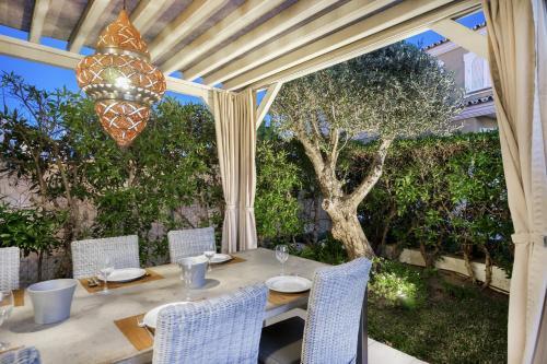 Whome | Prime Hideaway Luxury Villa