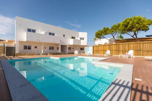 Sagres Sun Stay - Surf Camp & Hostel
