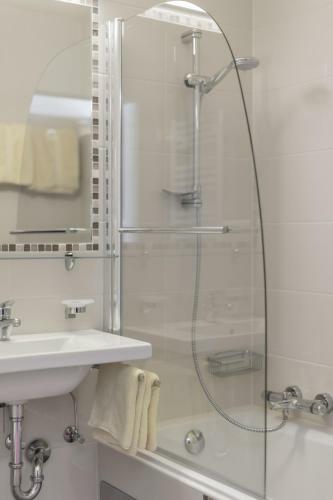 Hotel Sonne & Schnee In K�htai