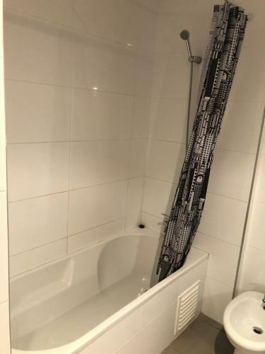 Awesome Apartment In Praia Da Rocha