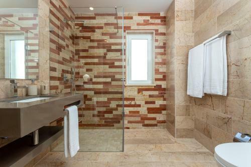 Luxury Vau Beach Villa With Private Pool