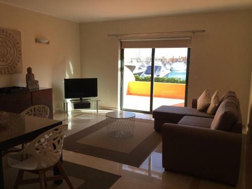 Luxury Apartment, Marina, Beach & Pool II