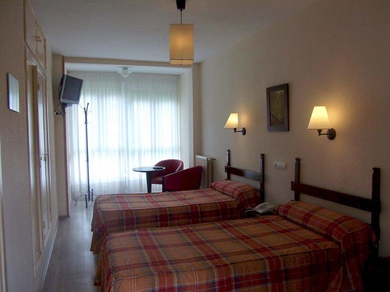 Hotel Termas De Li�rganes