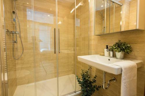 Apartm�n V Lou?n� Pod Kl�novcem, P?�mo U Sjezdovky