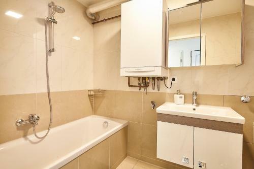 Apartamento Casa Pinos City