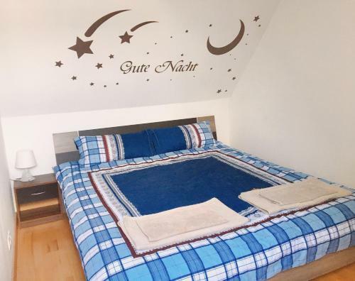 Sch�ne Zeit 2 Rooms Apartment With Kitchen
