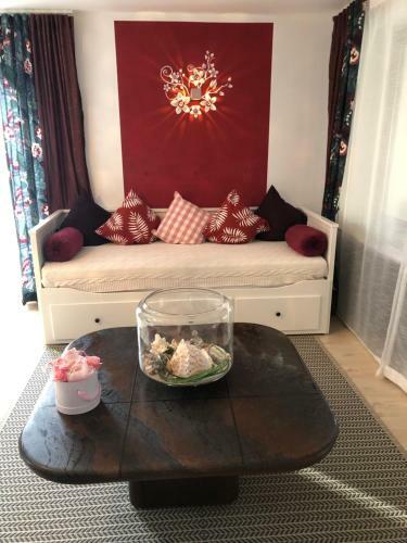 Apartamento Gem�tlich Wohnen In Messen�he, Feenzian