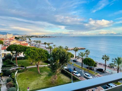 Apartamento Magnifique 2 Pi�ces D?architecte, Vue Mer