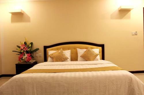 Good Luck Day Hotel