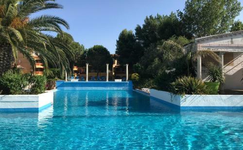 Apartamento App. 62m� Piscine & Parking