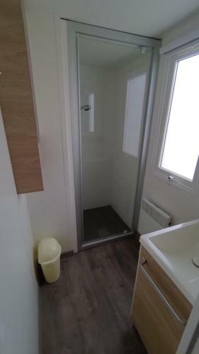 Mobil Home Camping **** Canet En Roussillon