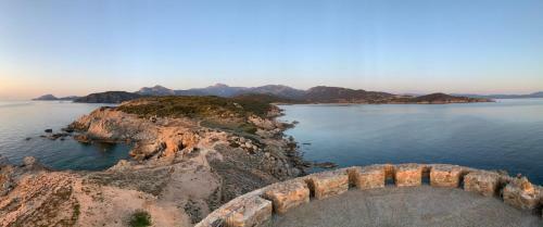 Villa Pieds Dans L'eau, Casa D'omigna, Corse Du Sud, Carg�se,