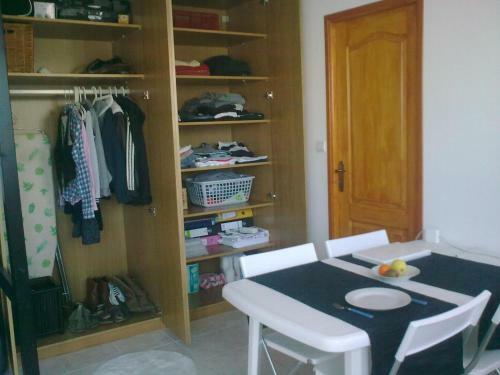 Apartamento Studio Climatise. Proche Parking, Commerces Et Mer