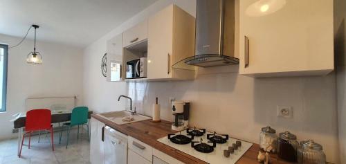 Apartamento Chez Mamita : Appartement Dans Quartier Calme.