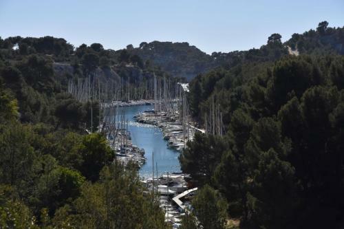 Cassis Lodges