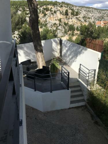 Cassis Lodges