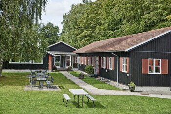 Danhostel Hiller�d