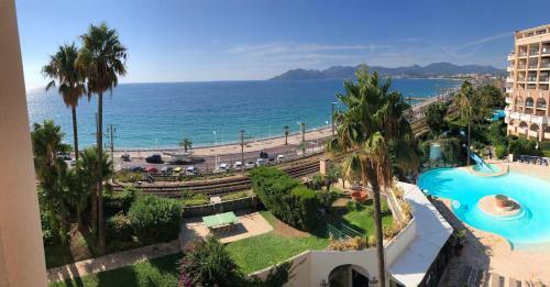Cannes Apartment With Balcony And Sea View