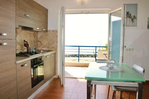 Apartamento ?alba? Confortevole Appartamento Fronte Mare