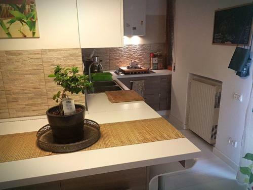 Apartamento Attico Con Terrazzo Nei Pressi Di Centro E Caserma