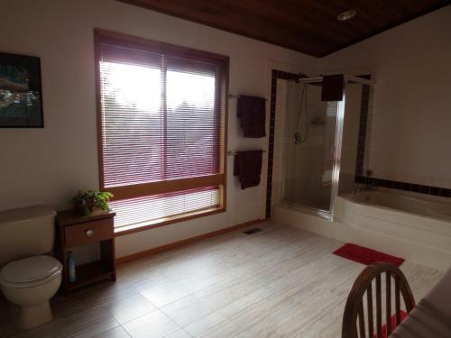 Moon And Sixpence B&B