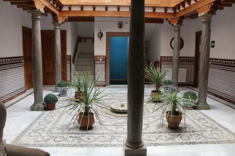 Hotel La Zubia