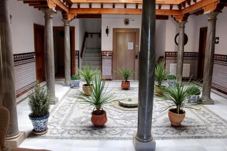 Hotel La Zubia