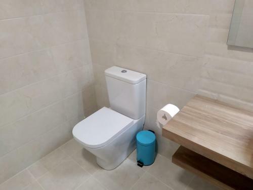 Quartos Com Wc Privado Em Moradia Com Piscina Em Loures