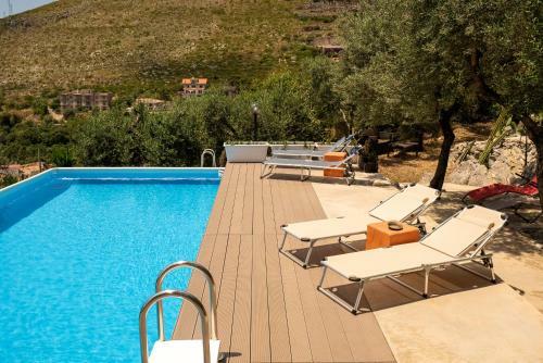 Villa Mira