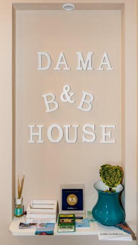 Bed & Breakfast Damahouse