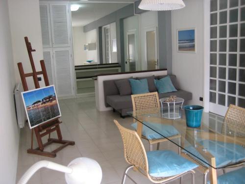 Bed & Breakfast Home 41�