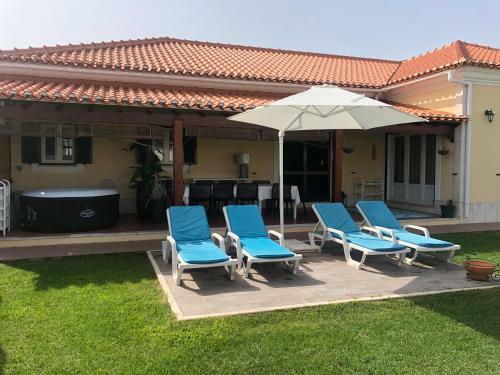 La Dolce Villa Pool & Jacuzzi