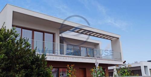 Hostal West Bay House