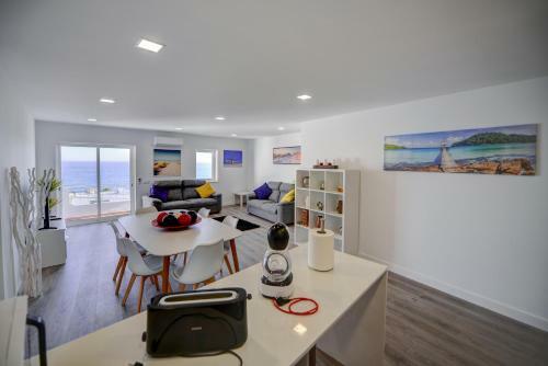 Seafront Luz Apartment