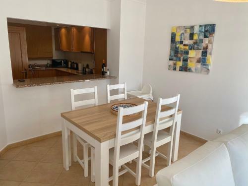St. James Beach & Pool Apartment