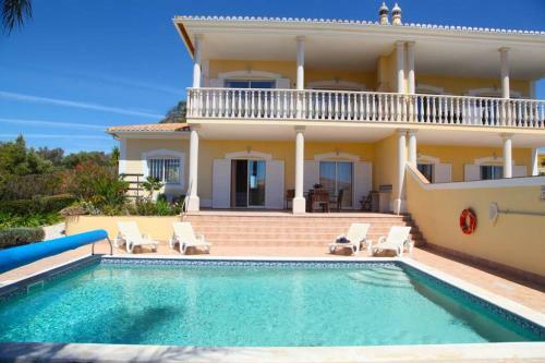 Villa Vila G, Mira Luz