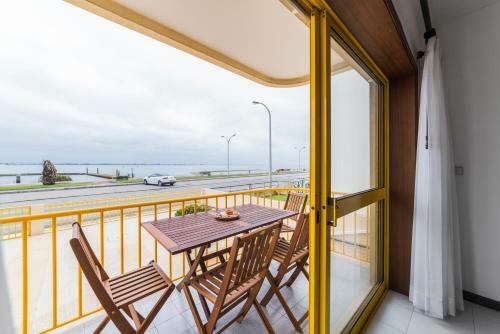 Ria's View Apartment
