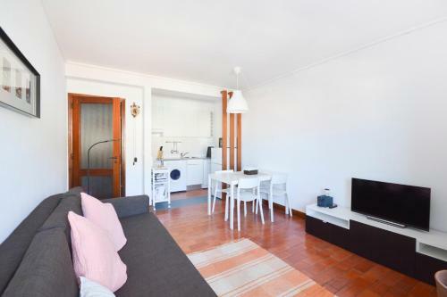 Sesimbra 99 - T2 Apartment