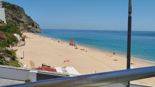 Apartamento Sesimbra California Beach Front