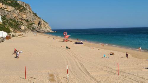Apartamento Sesimbra California Beach Front