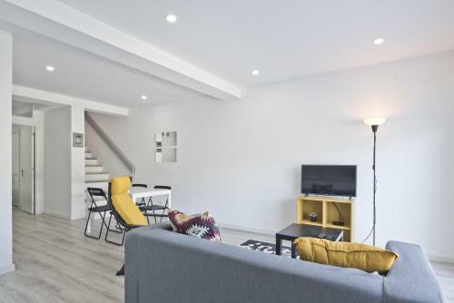 Bmyguest - Sesimbra Bay Apartment