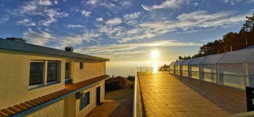 Hostal Mega Ocean Magoito - Guest House - Sintra