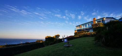 Hostal Mega Ocean Magoito - Guest House - Sintra