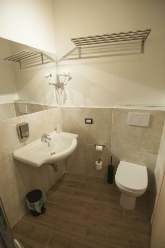Hostal Guesthouse Buonarroti Florence