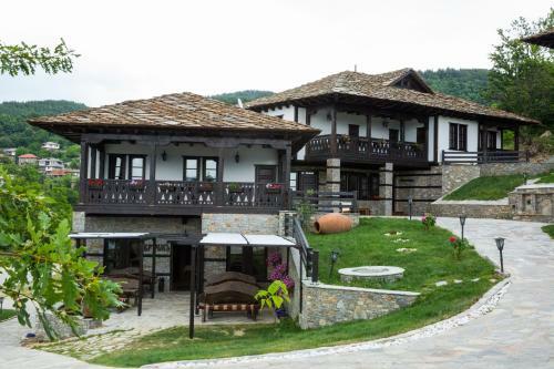 Leshten Hotel