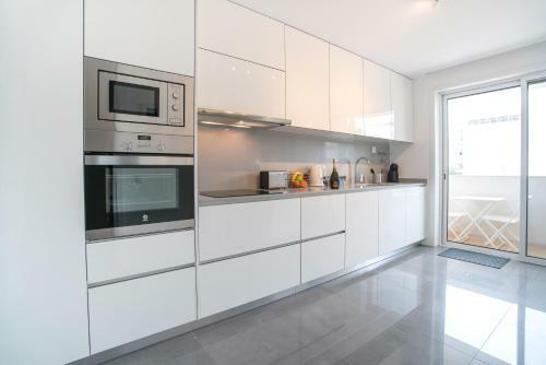 Two Bedroom Stylish Central Tavira Apartment.