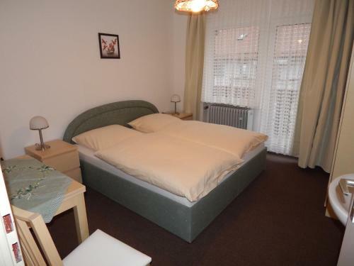 Apartamento Pension Und Fewo Hohe Rh�n